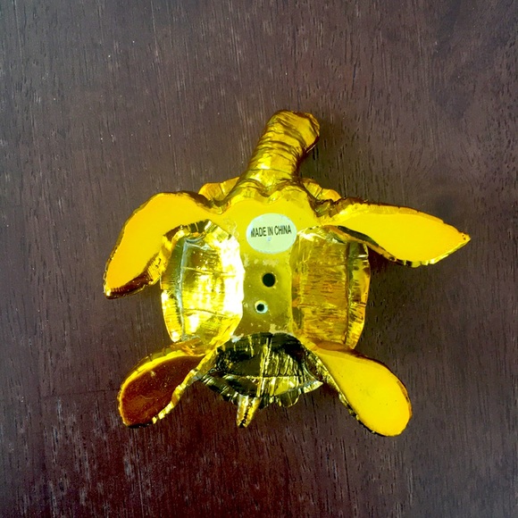 Gold colored Turtle Small Shiny - Picture 5 of 8